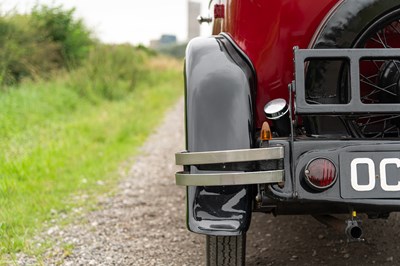 Lot 29 - 1933 Austin 10/4 Saloon