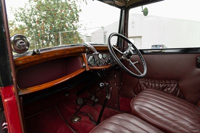 Lot 29 - 1933 Austin 10/4 Saloon