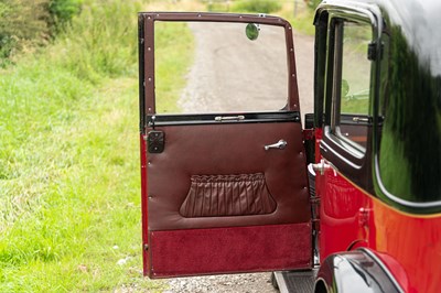 Lot 29 - 1933 Austin 10/4 Saloon