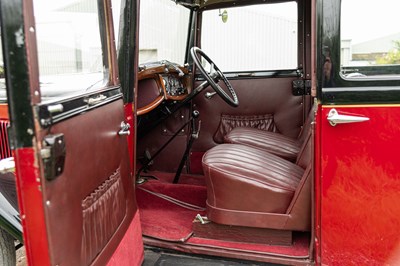 Lot 29 - 1933 Austin 10/4 Saloon