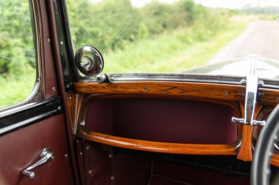 Lot 29 - 1933 Austin 10/4 Saloon