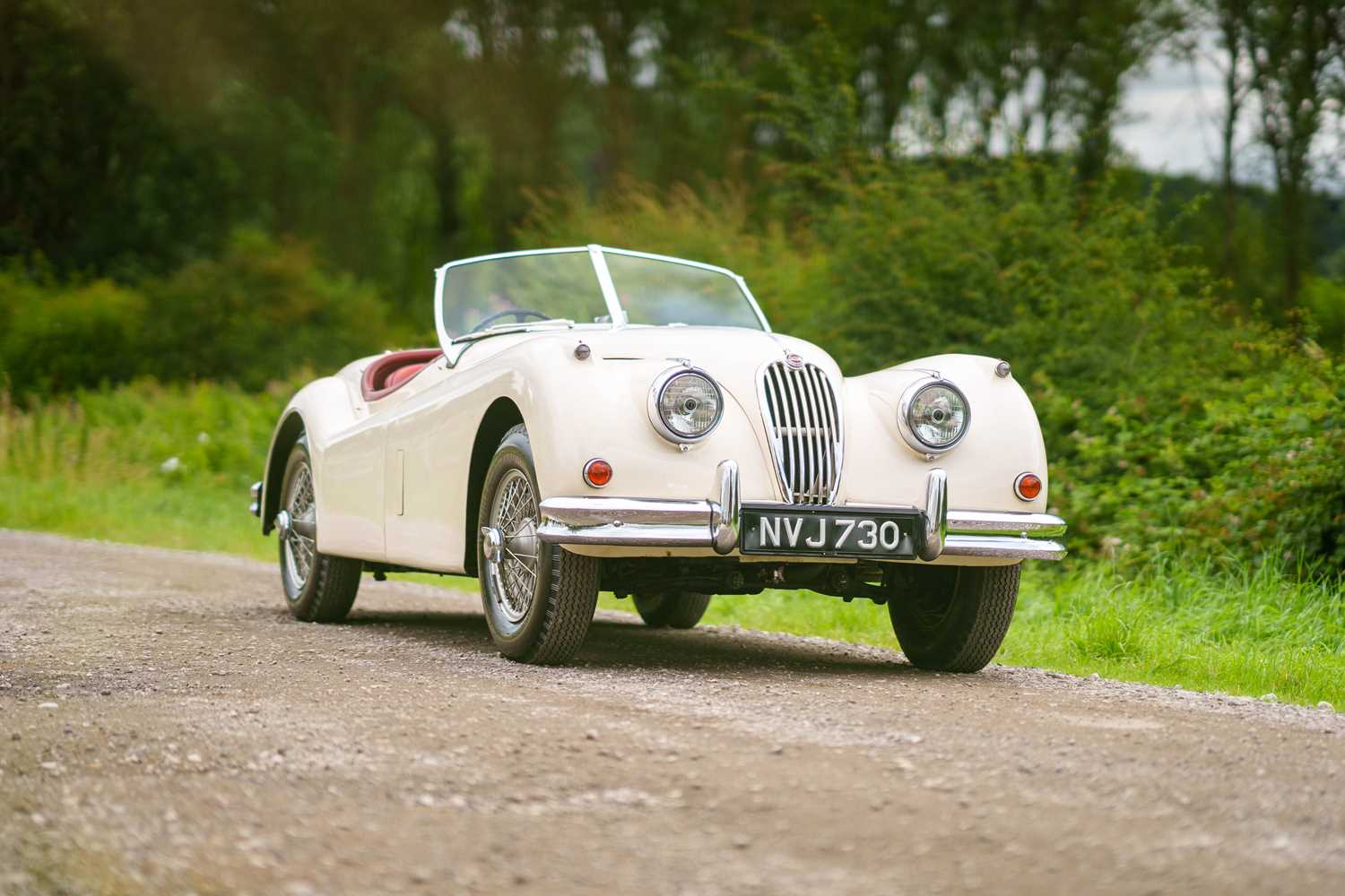 Lot 47 - 1956 Jaguar XK140 SE Roadster