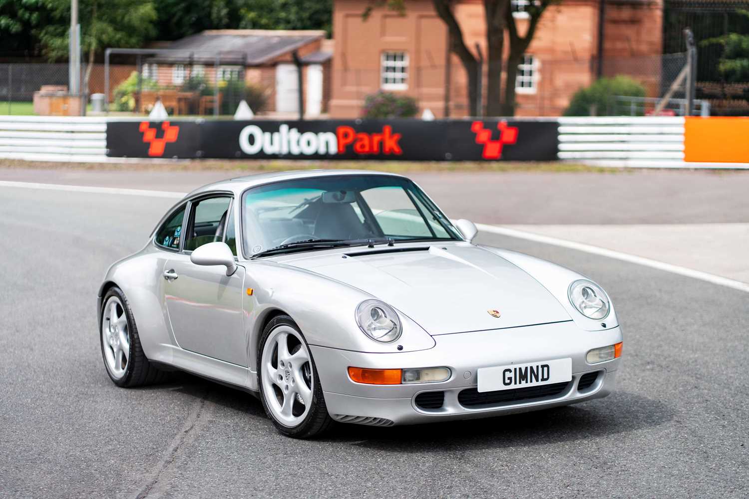 Lot 63 - 1997 Porsche 911 Carrera 2S