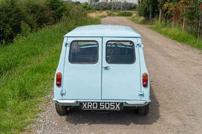 Lot 18 - 1981 Mini Van