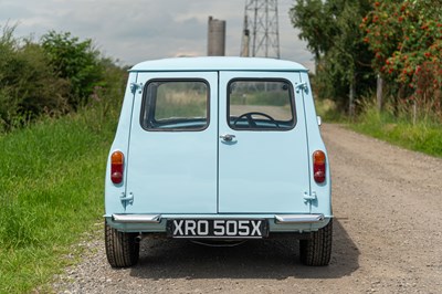 Lot 18 - 1981 Mini Van