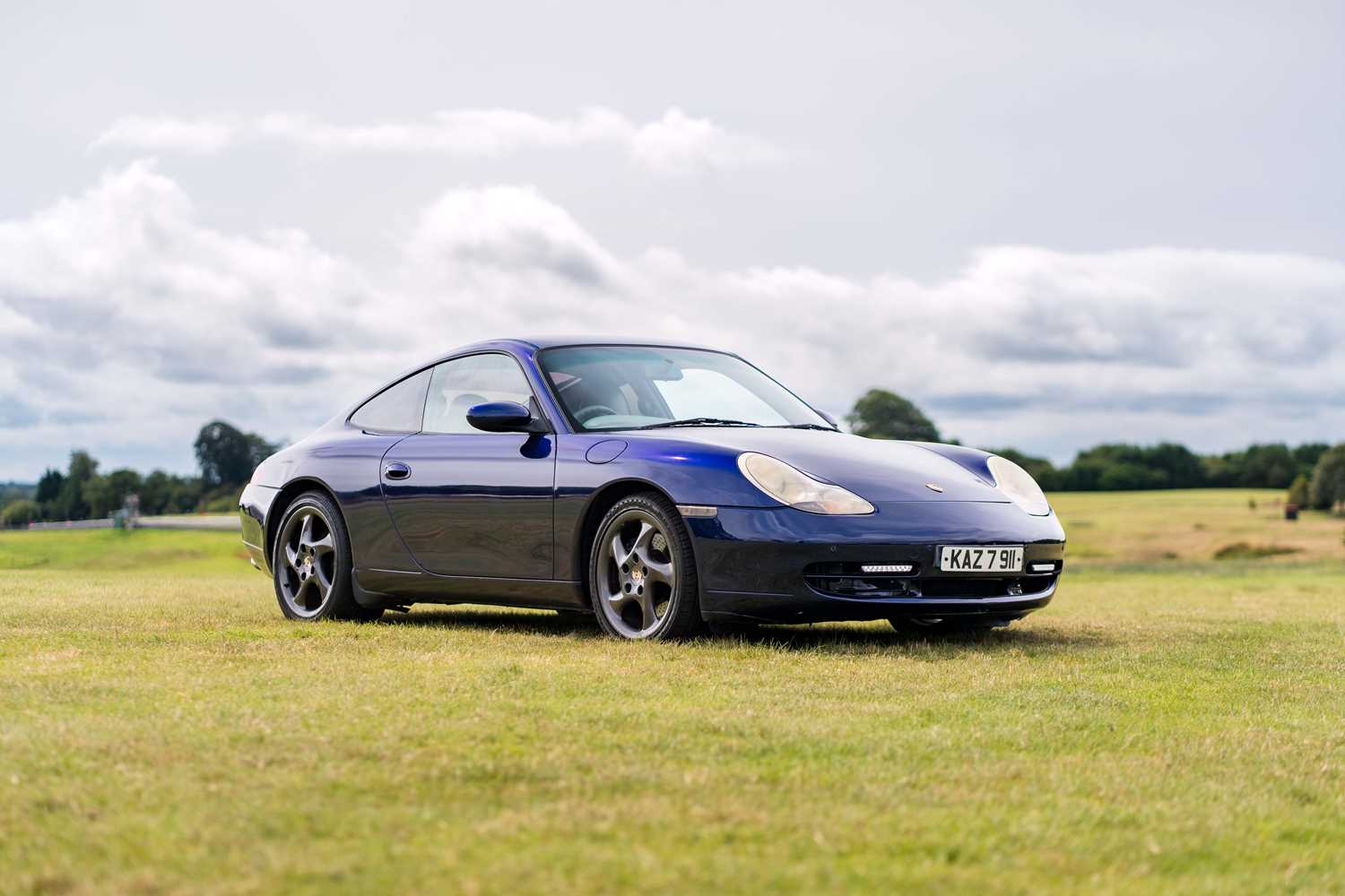 Lot 65 - 2001 Porsche 911 Carrera 2