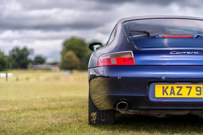 Lot 65 - 2001 Porsche 911 Carrera 2