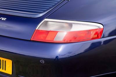 Lot 65 - 2001 Porsche 911 Carrera 2