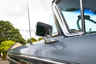 Lot 32 - 1958 Oldsmobile 98