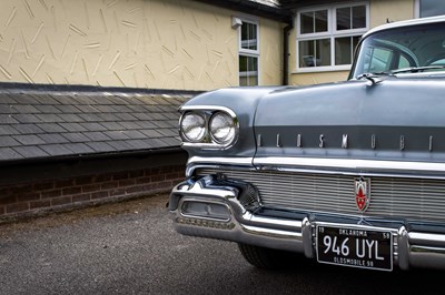 Lot 32 - 1958 Oldsmobile 98