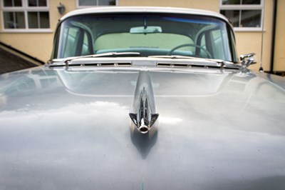 Lot 32 - 1958 Oldsmobile 98