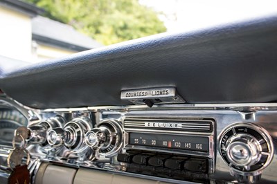 Lot 32 - 1958 Oldsmobile 98