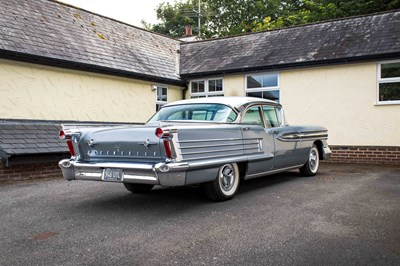 Lot 32 - 1958 Oldsmobile 98