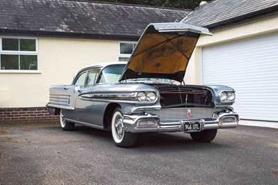 Lot 32 - 1958 Oldsmobile 98