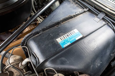 Lot 32 - 1958 Oldsmobile 98