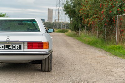 Lot 60 - 1977 Mercedes SL350