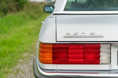 Lot 60 - 1977 Mercedes SL350