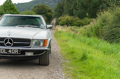 Lot 60 - 1977 Mercedes SL350