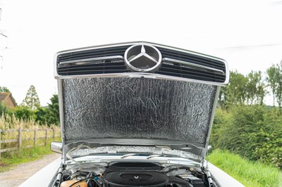 Lot 60 - 1977 Mercedes SL350