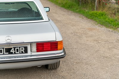 Lot 60 - 1977 Mercedes SL350