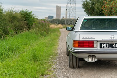 Lot 60 - 1977 Mercedes SL350