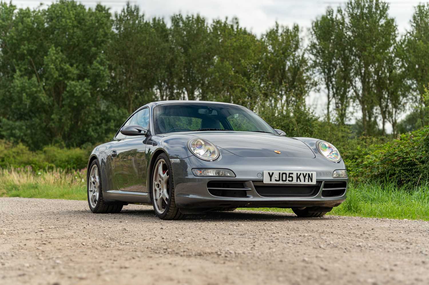 Lot 66 - 2005 Porsche 911 Carrera 2S