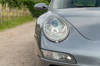 Lot 66 - 2005 Porsche 911 Carrera 2S