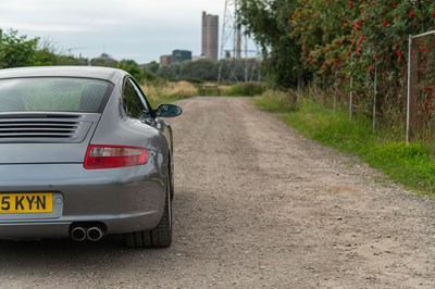 Lot 66 - 2005 Porsche 911 Carrera 2S