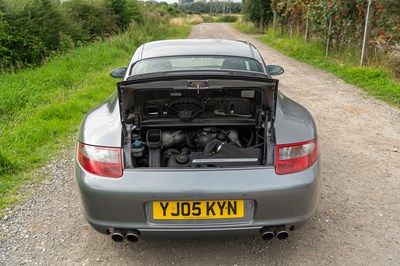 Lot 66 - 2005 Porsche 911 Carrera 2S