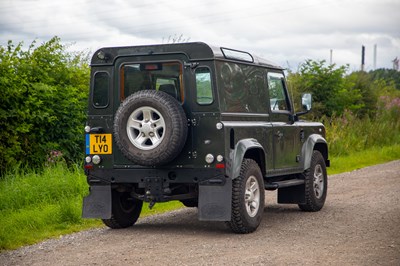 Lot 25 - 2004 Land Rover Defender TD5