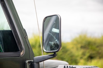 Lot 25 - 2004 Land Rover Defender TD5