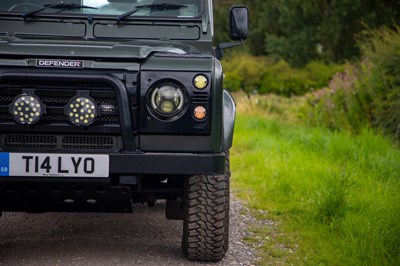 Lot 25 - 2004 Land Rover Defender TD5