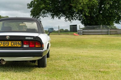 Lot 102 - 1989 Alfa Romeo Spider