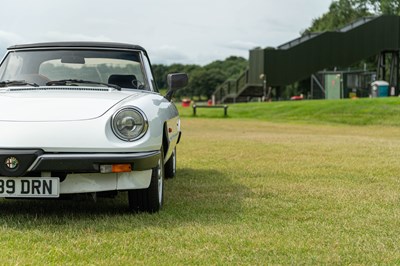 Lot 102 - 1989 Alfa Romeo Spider