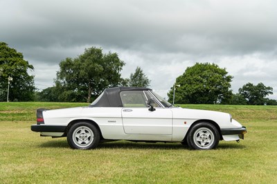 Lot 102 - 1989 Alfa Romeo Spider