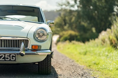 Lot 28 - 1968 MGC GT