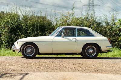 Lot 28 - 1968 MGC GT