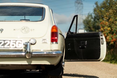 Lot 28 - 1968 MGC GT