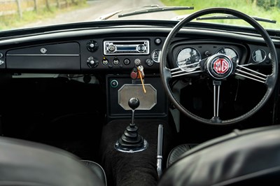 Lot 28 - 1968 MGC GT