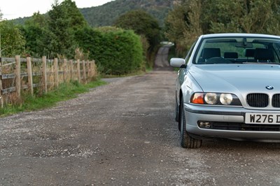 Lot 33 - 2000 BMW 520i SE