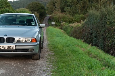 Lot 33 - 2000 BMW 520i SE