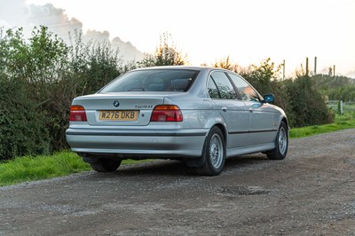 Lot 33 - 2000 BMW 520i SE