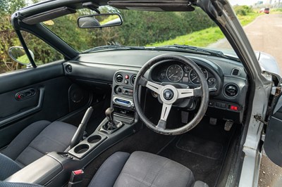 Lot 19 - 1992 Mazda MX5 Eunos Roadster