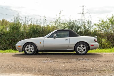 Lot 19 - 1992 Mazda MX5 Eunos Roadster