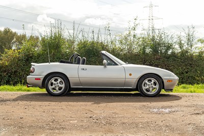 Lot 19 - 1992 Mazda MX5 Eunos Roadster