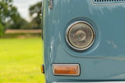 Lot 67 - 1970 Volkswagen T2 Kombi Bus