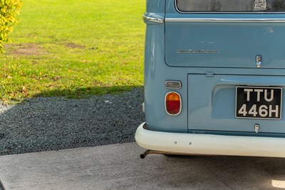 Lot 67 - 1970 Volkswagen T2 Kombi Bus