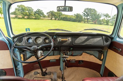 Lot 67 - 1970 Volkswagen T2 Kombi Bus