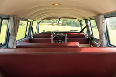 Lot 67 - 1970 Volkswagen T2 Kombi Bus