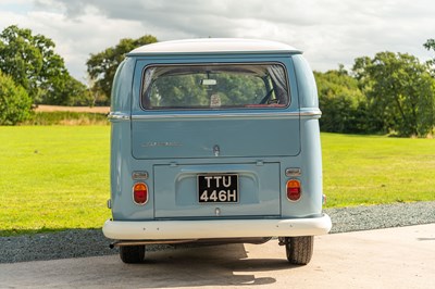 Lot 67 - 1970 Volkswagen T2 Kombi Bus